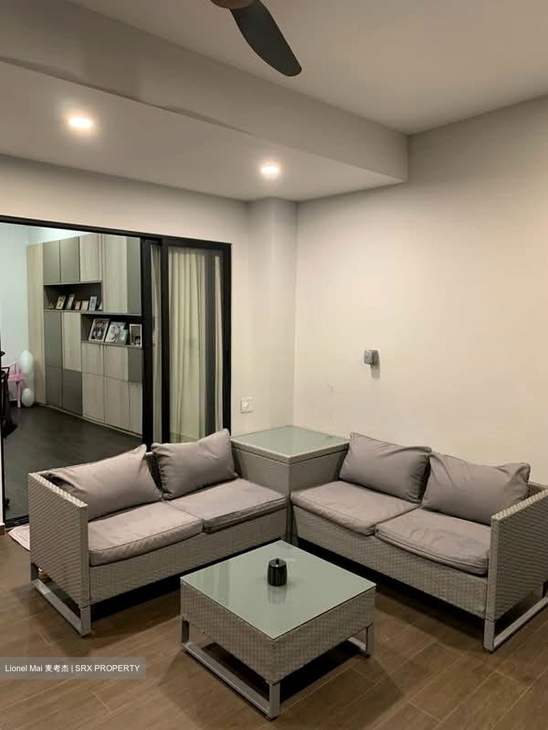 Palm Grove Avenue (D19), Terrace #551412981
